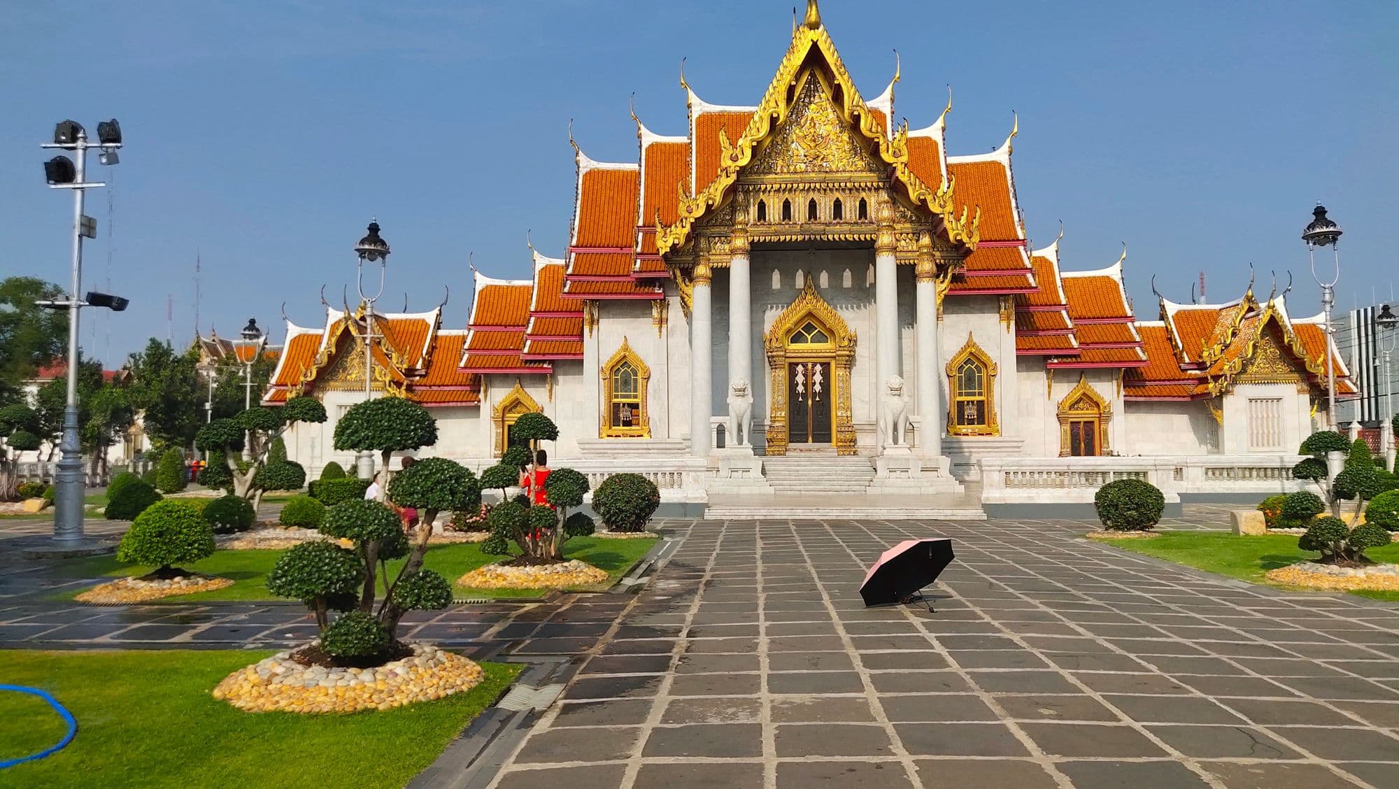 Wat Benchamabophit Exterior view