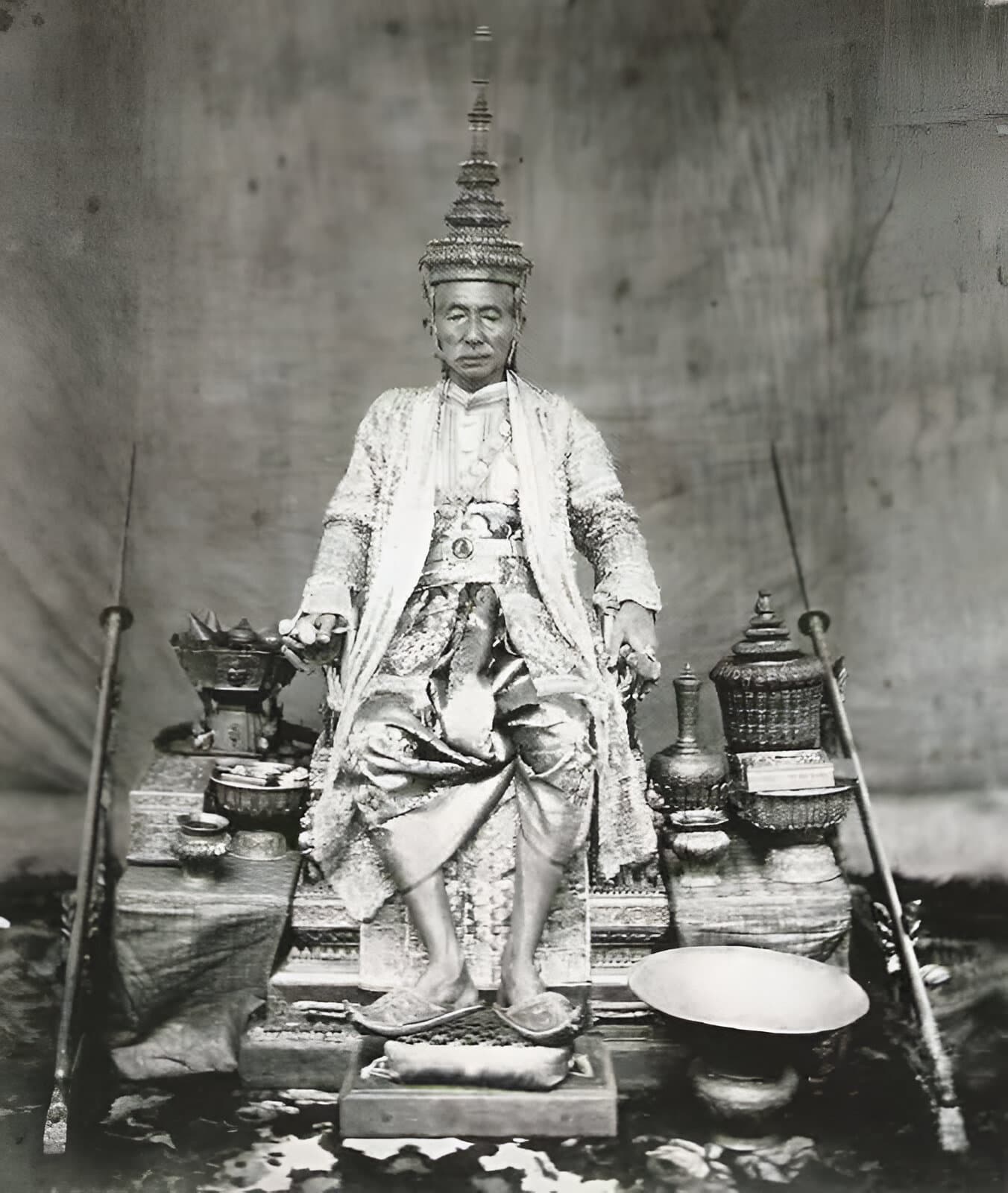 Photgraph of the first Thai King