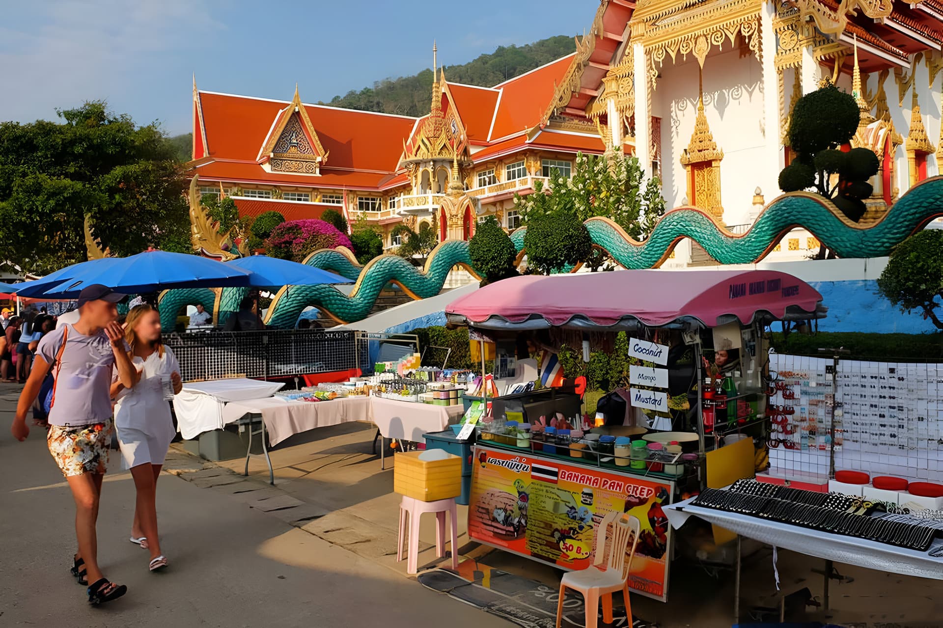 Karon Temple Market