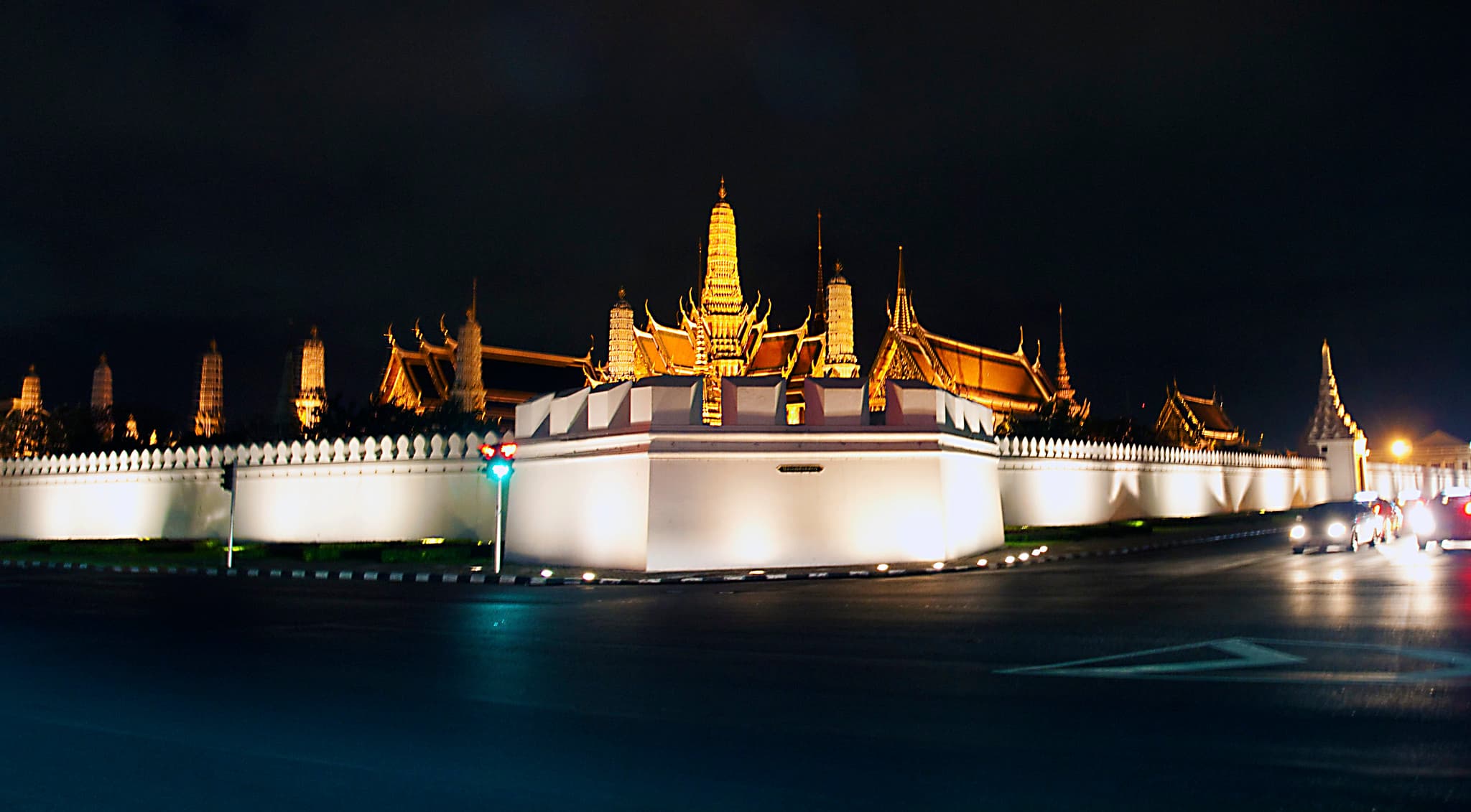 Grand Palace at night