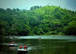 Pookode Lake boating 