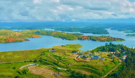 Karapuzha Dam and Adventure Park view