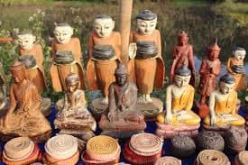 Idols in Keylong Market