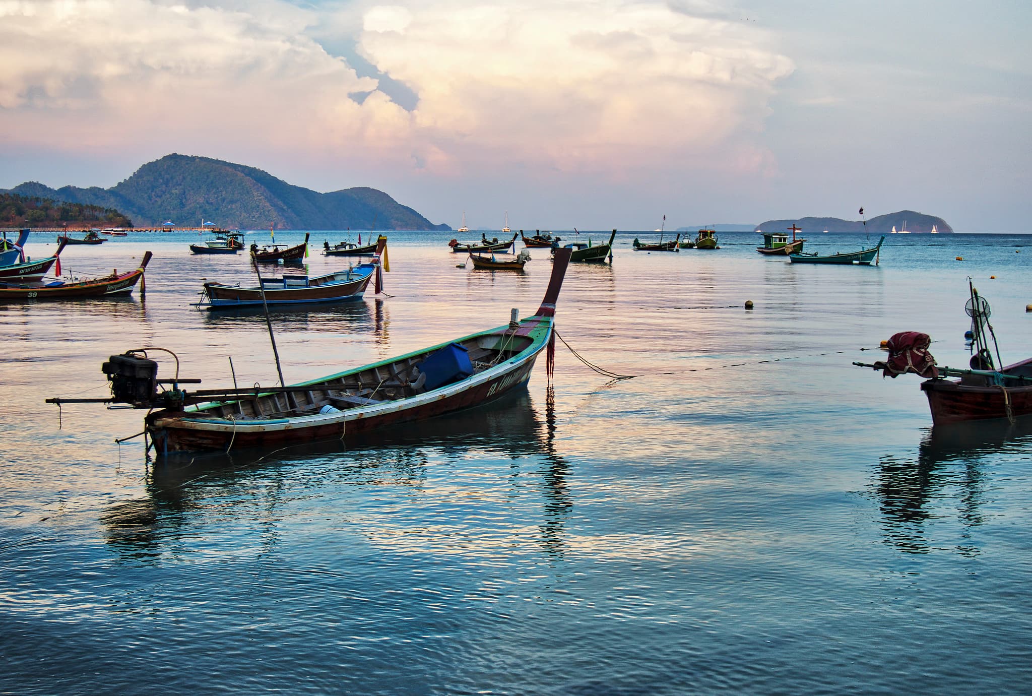 Close look at the local boats