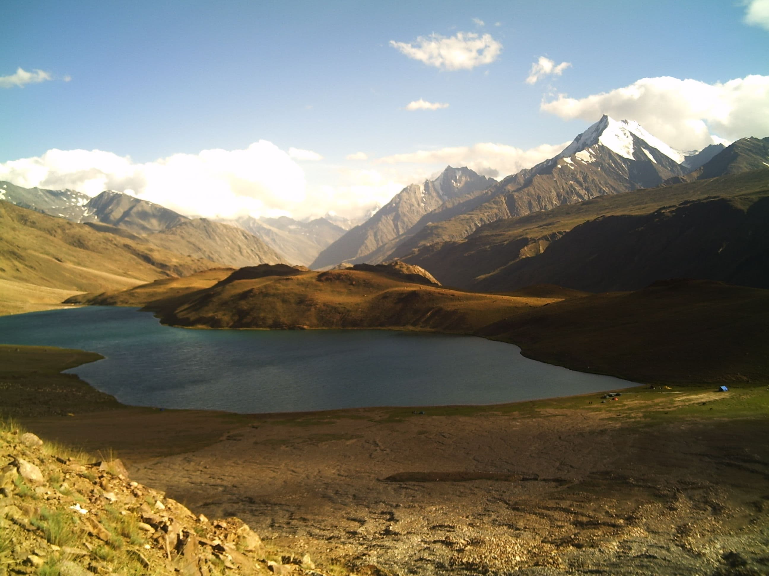 Chandratal Lake view