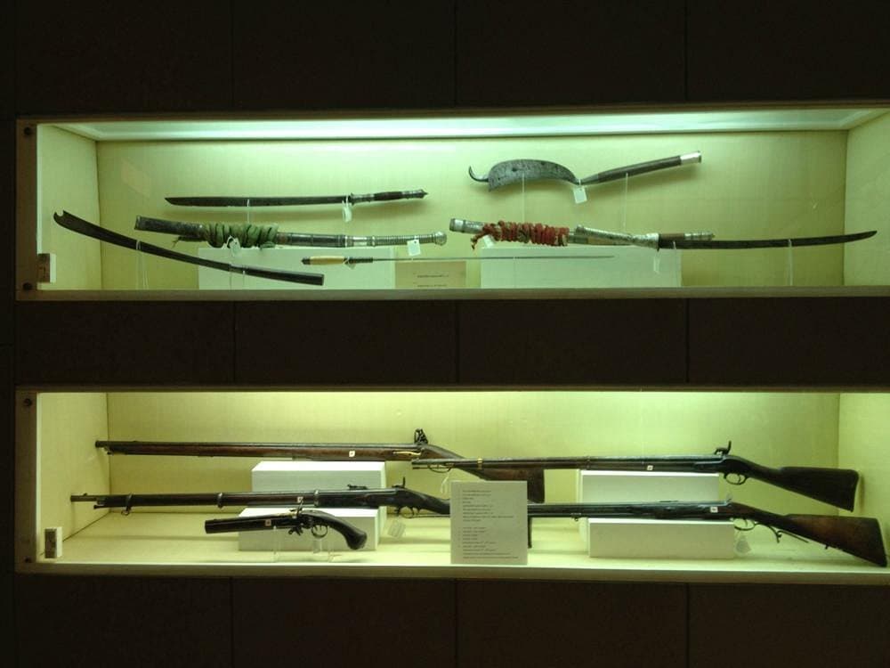 Old weapons put to display