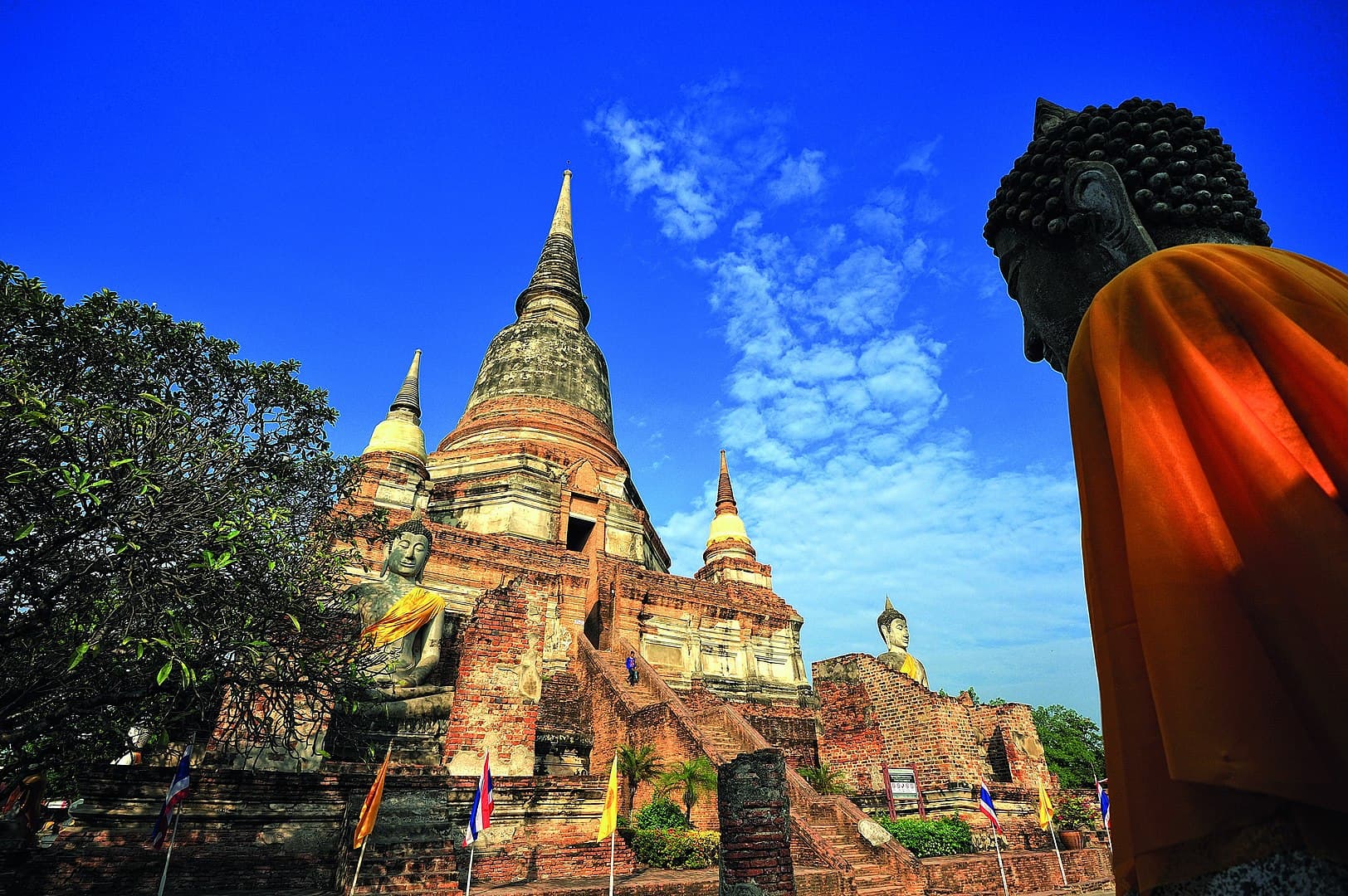 Wat Chai Mongkhon exterior view