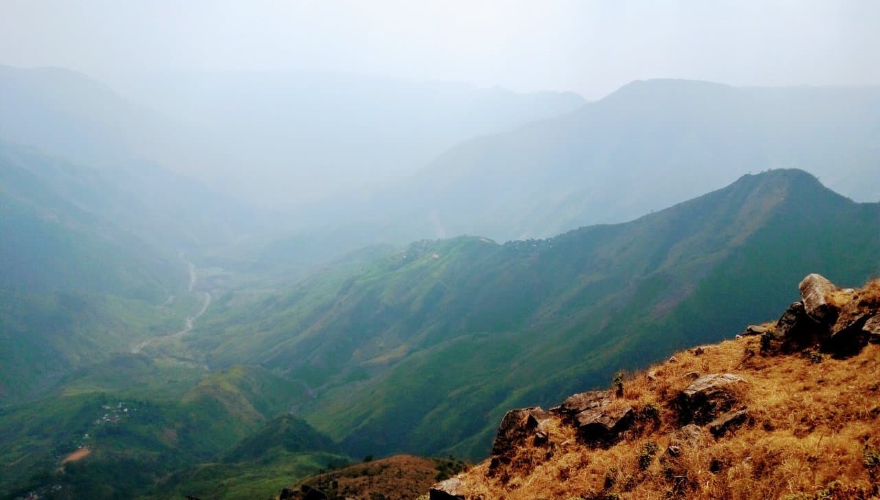 Views of Laitlum Canyon