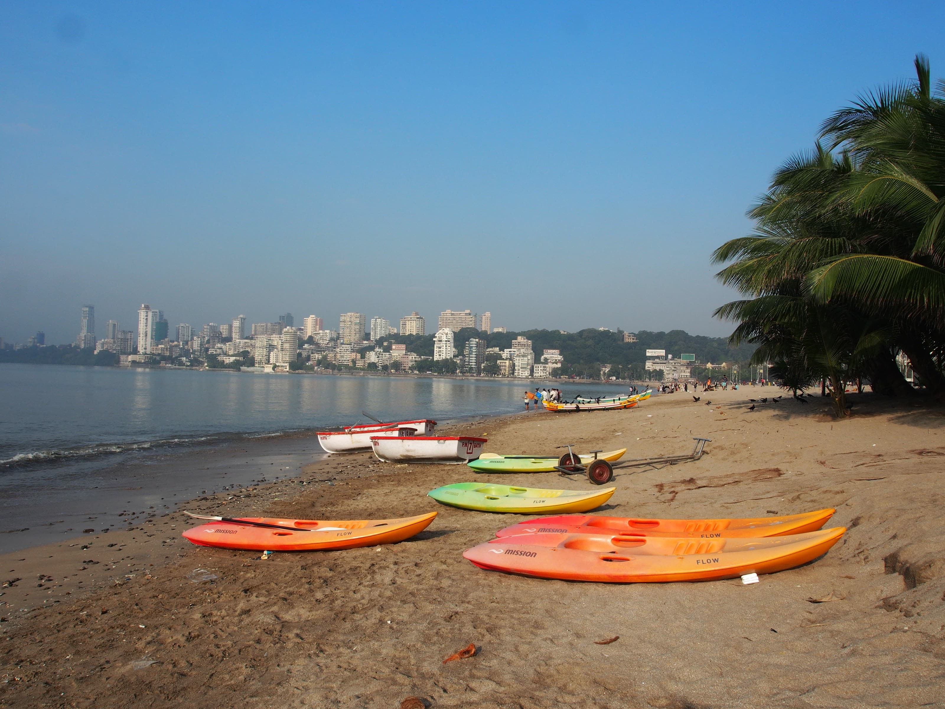 Rowing boats at Chowpatty Beach shore