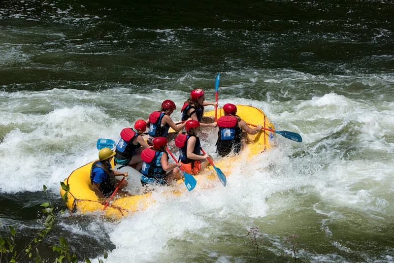 River rafting in Kashmir