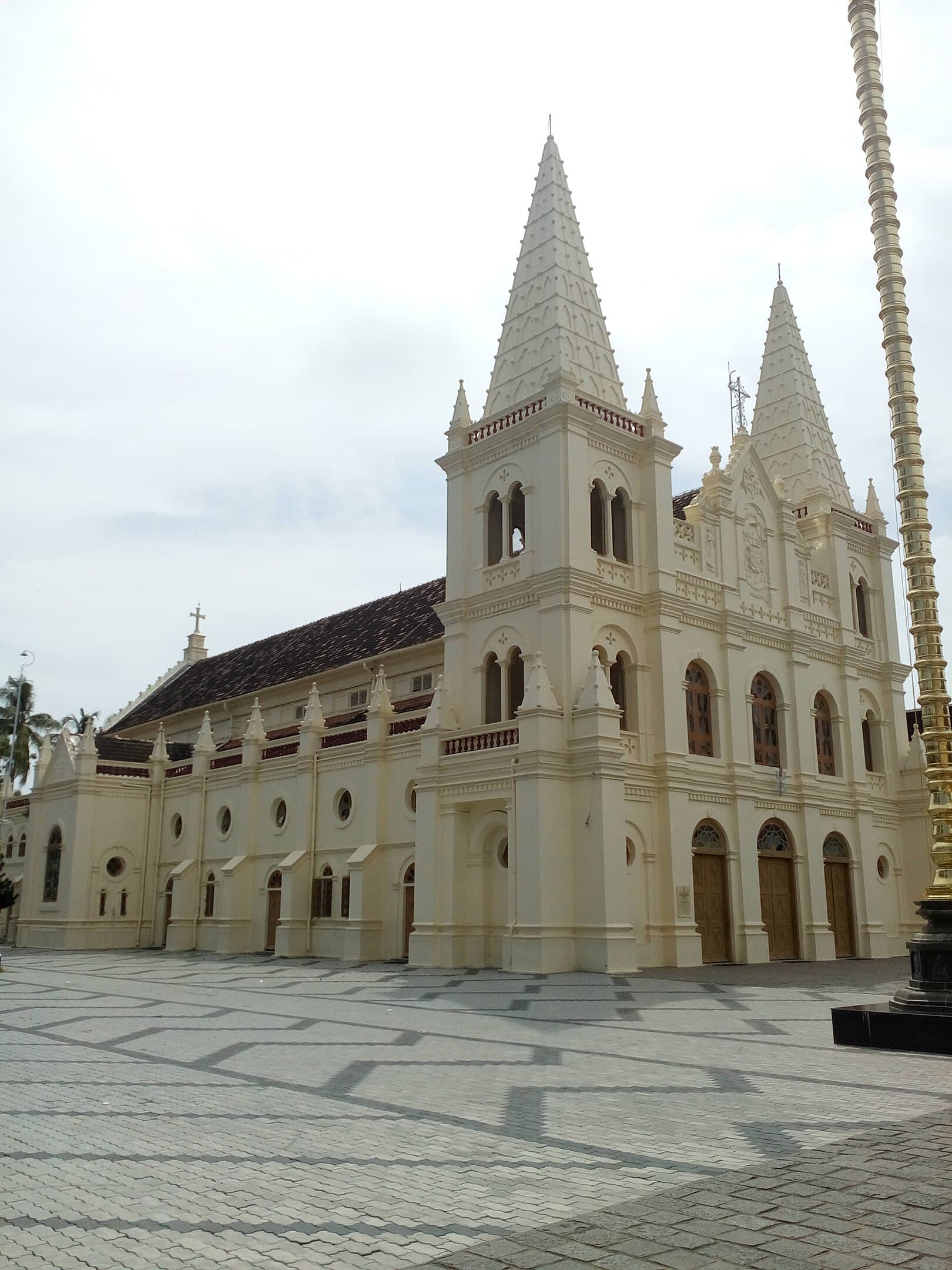 Santa Cruz Cathedral Basilica