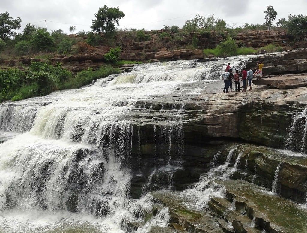 Rocky terrain view of Hadlu Waterfall