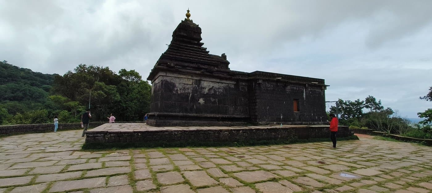 View of Betta Byraveshwara Temple