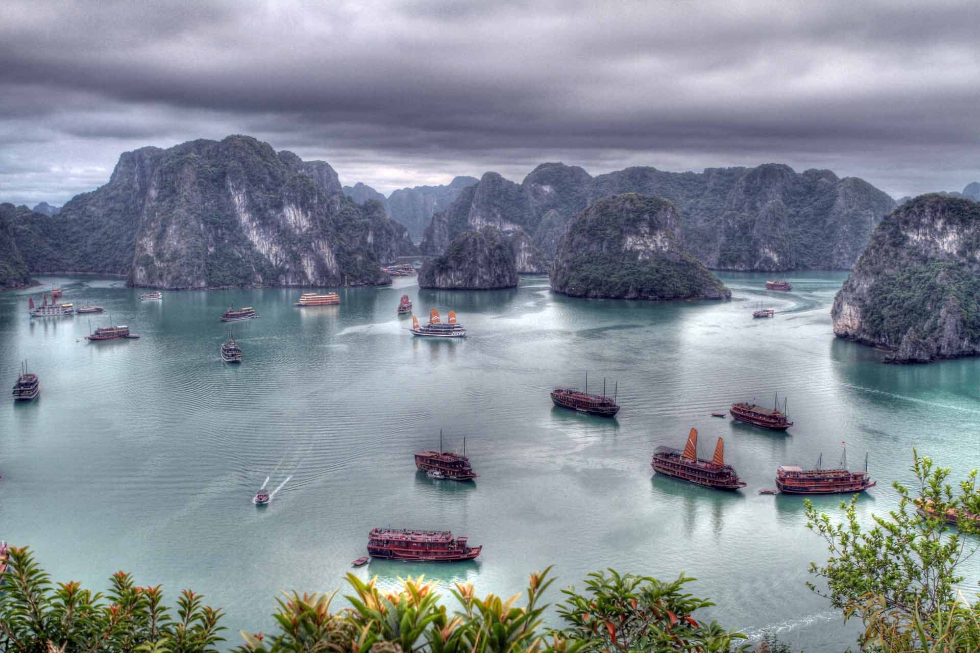 Ha Long Bay