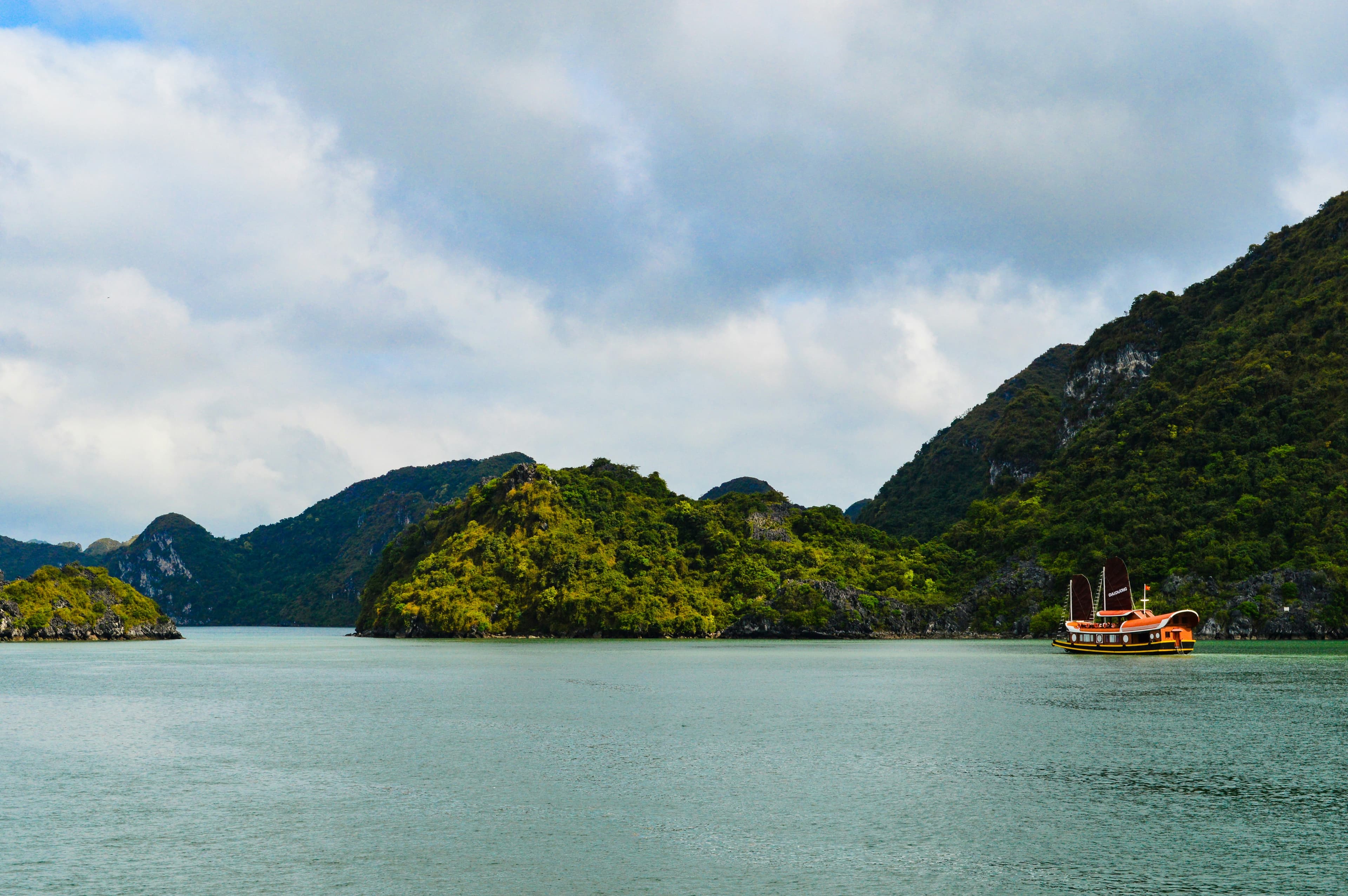 Ha Long Bay