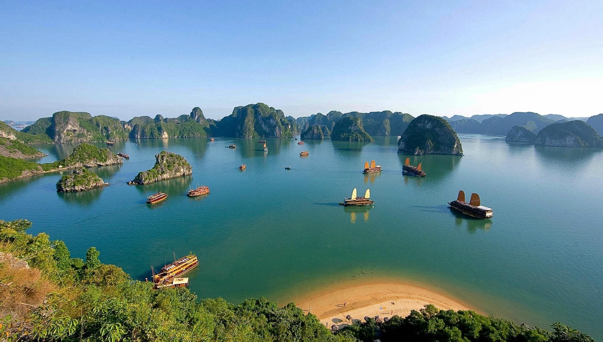 Ha Long Bay