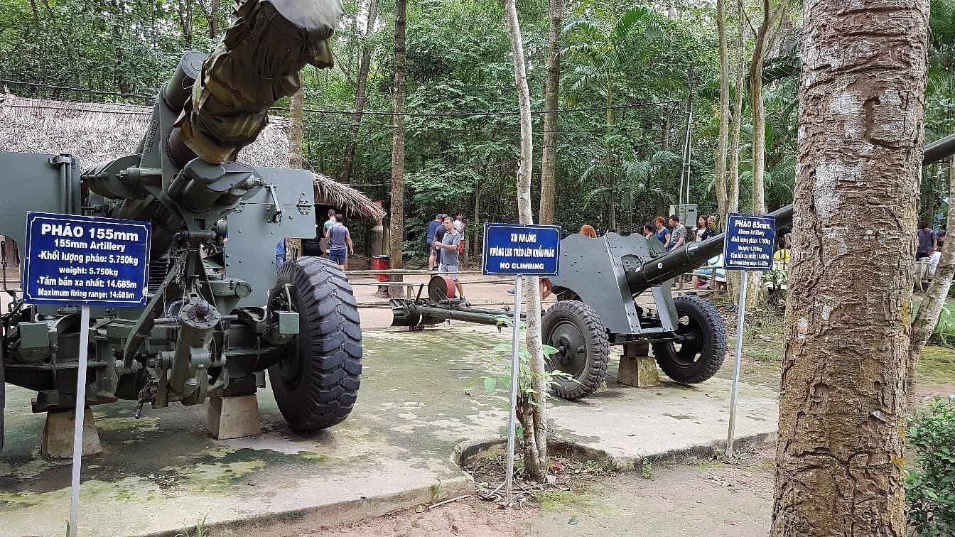 Cu Chi Tunnels