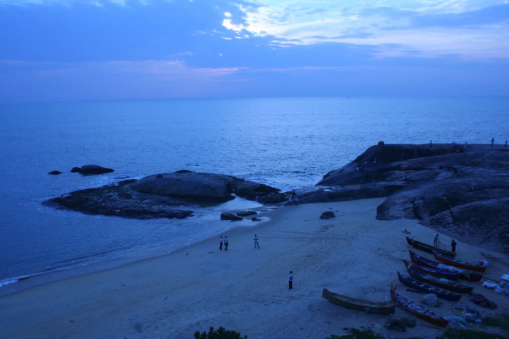 late evening view of Sasihithlu Beach