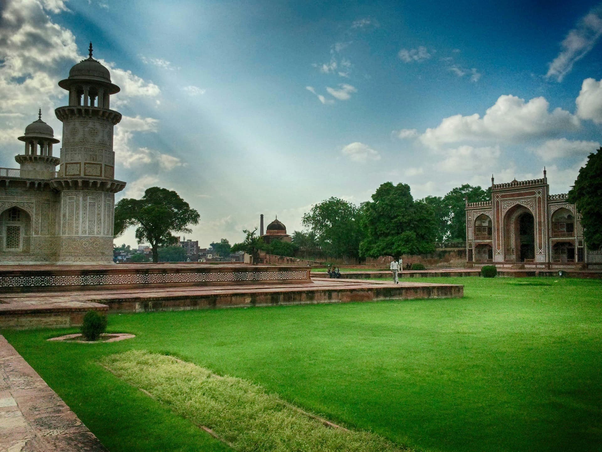 Itimad-ud-Daulah's Tomb surrounded by lush gardens