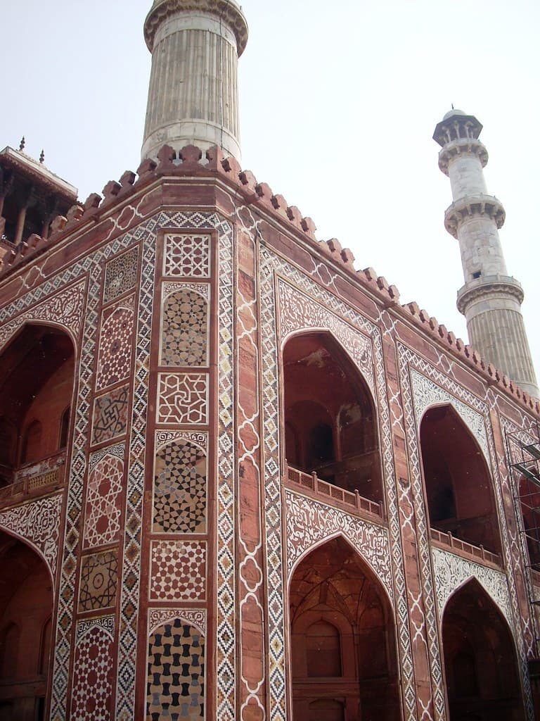 Architectural details on Akbar's Tomb's facade