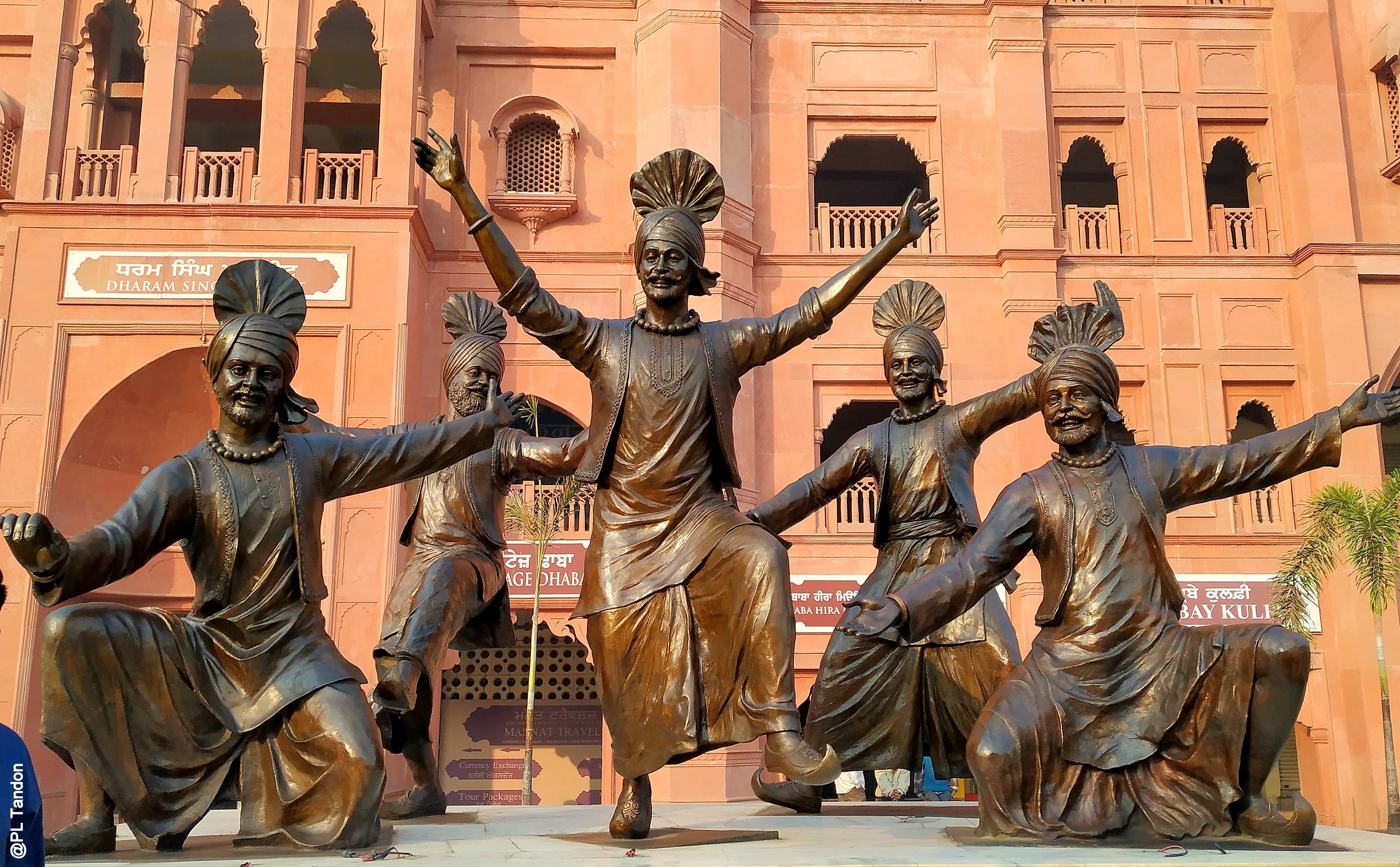 A statue at Hall Bazaar