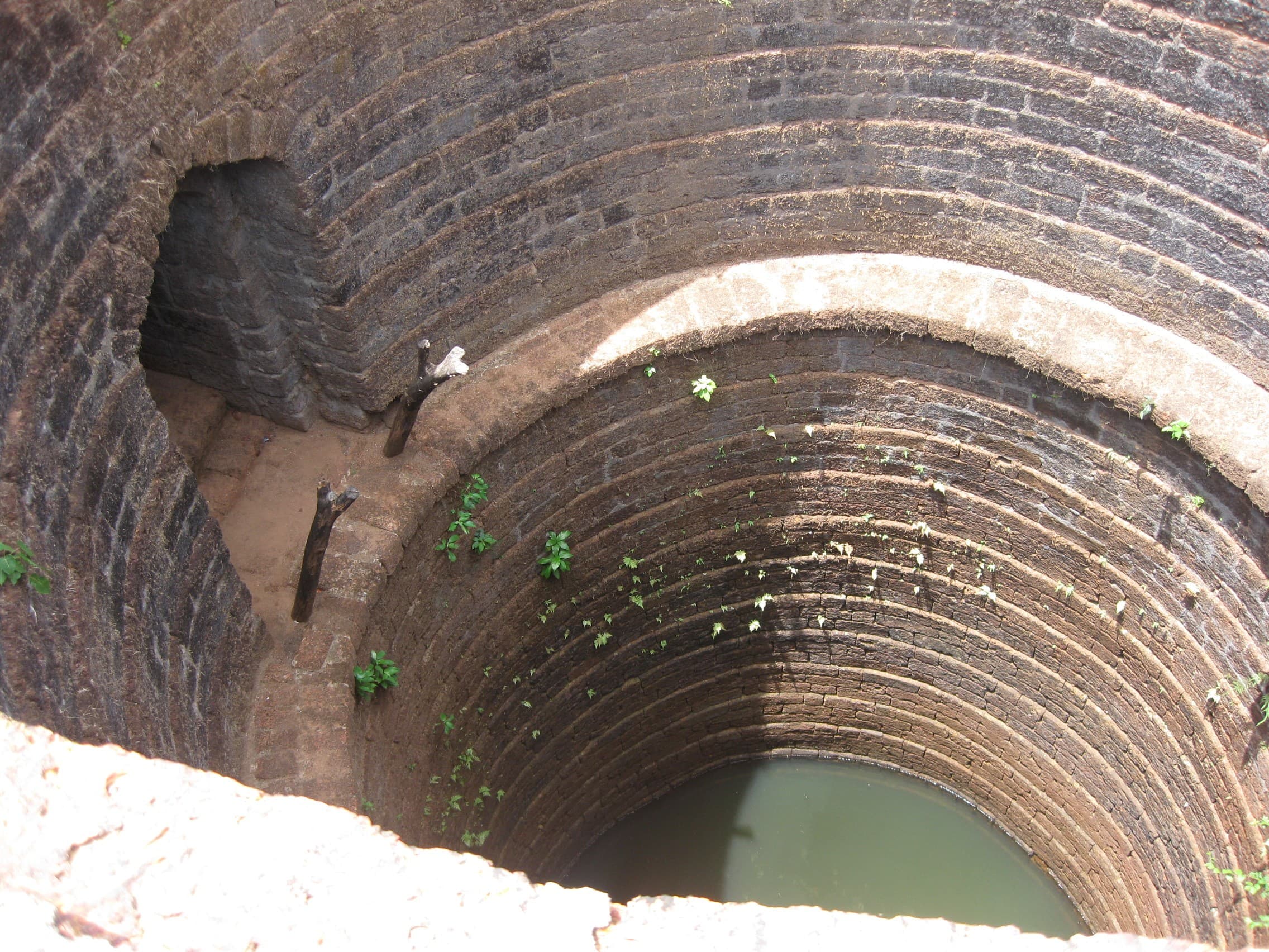 Well in Mirjan Fort