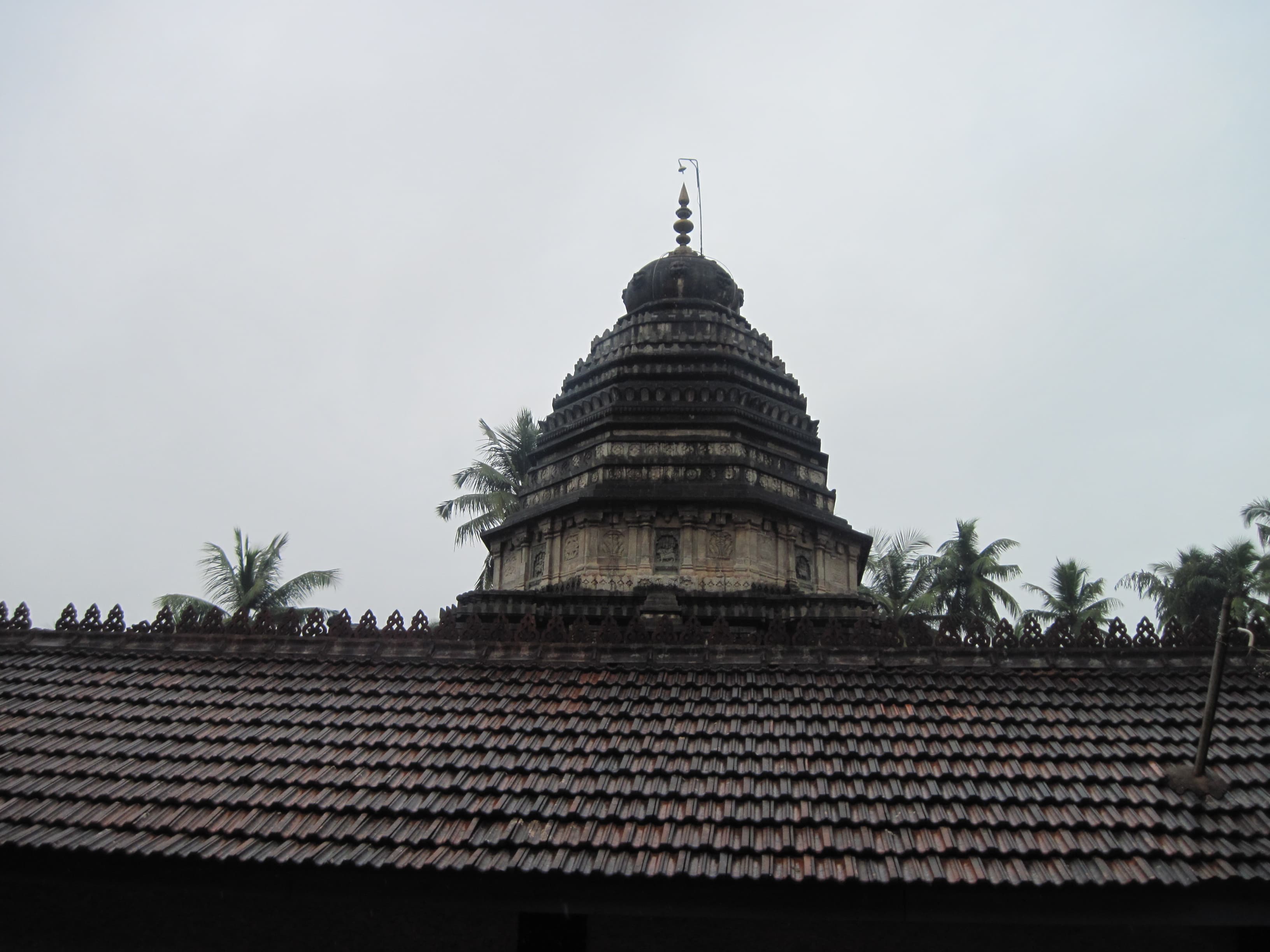 Old gopuram view of Mahabaleshwara Temple