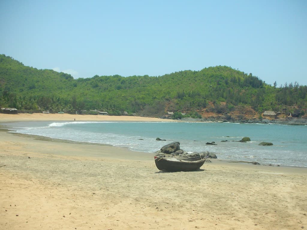 Boating in Small Hell Beach