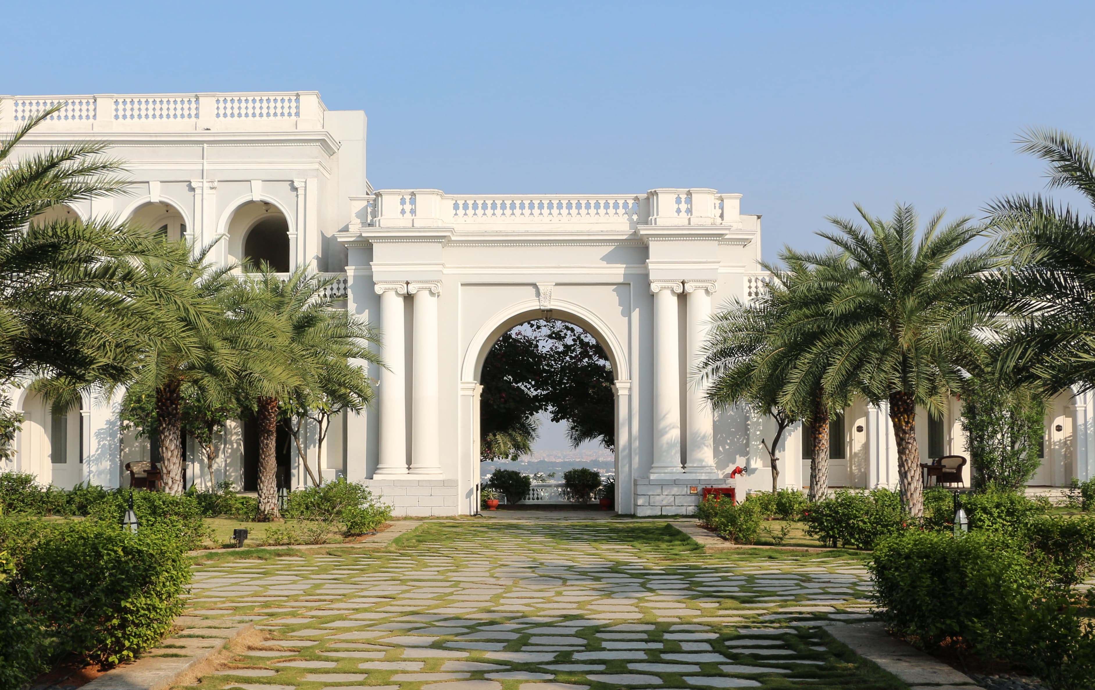 taj falaknuma palace