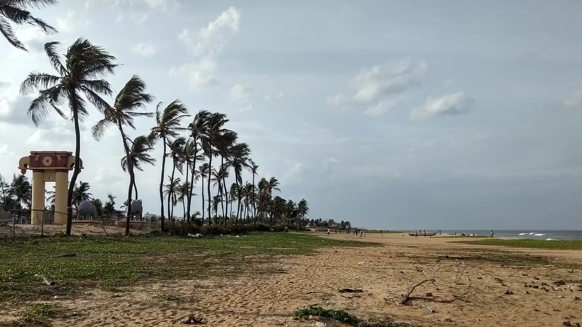 Shoreline view of VGP Golden Beach