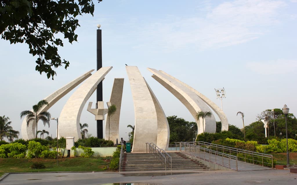 MGR memorial near the film city