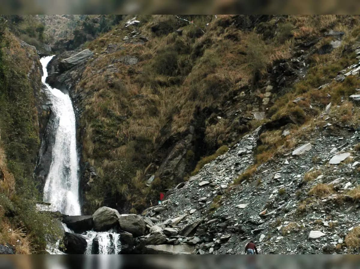 Bhagsu waterfall
