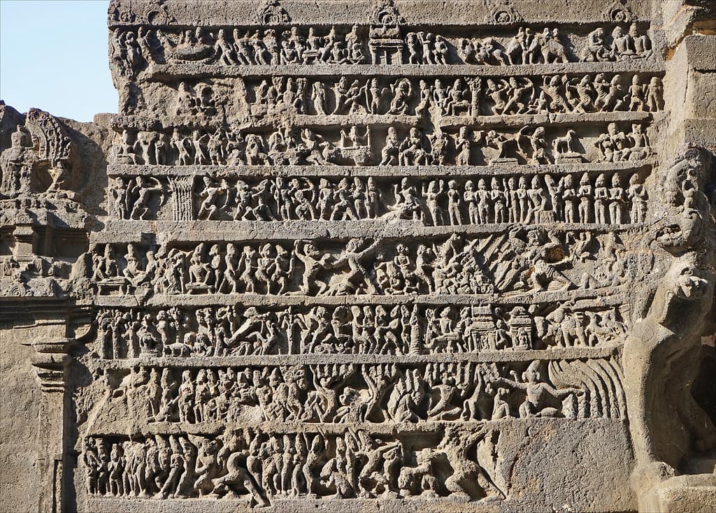 Intrinsic architecture of Ellora Caves