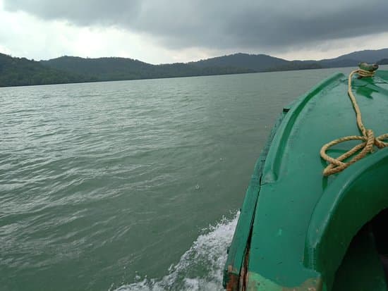 Water flowing from Linganamakki Dam