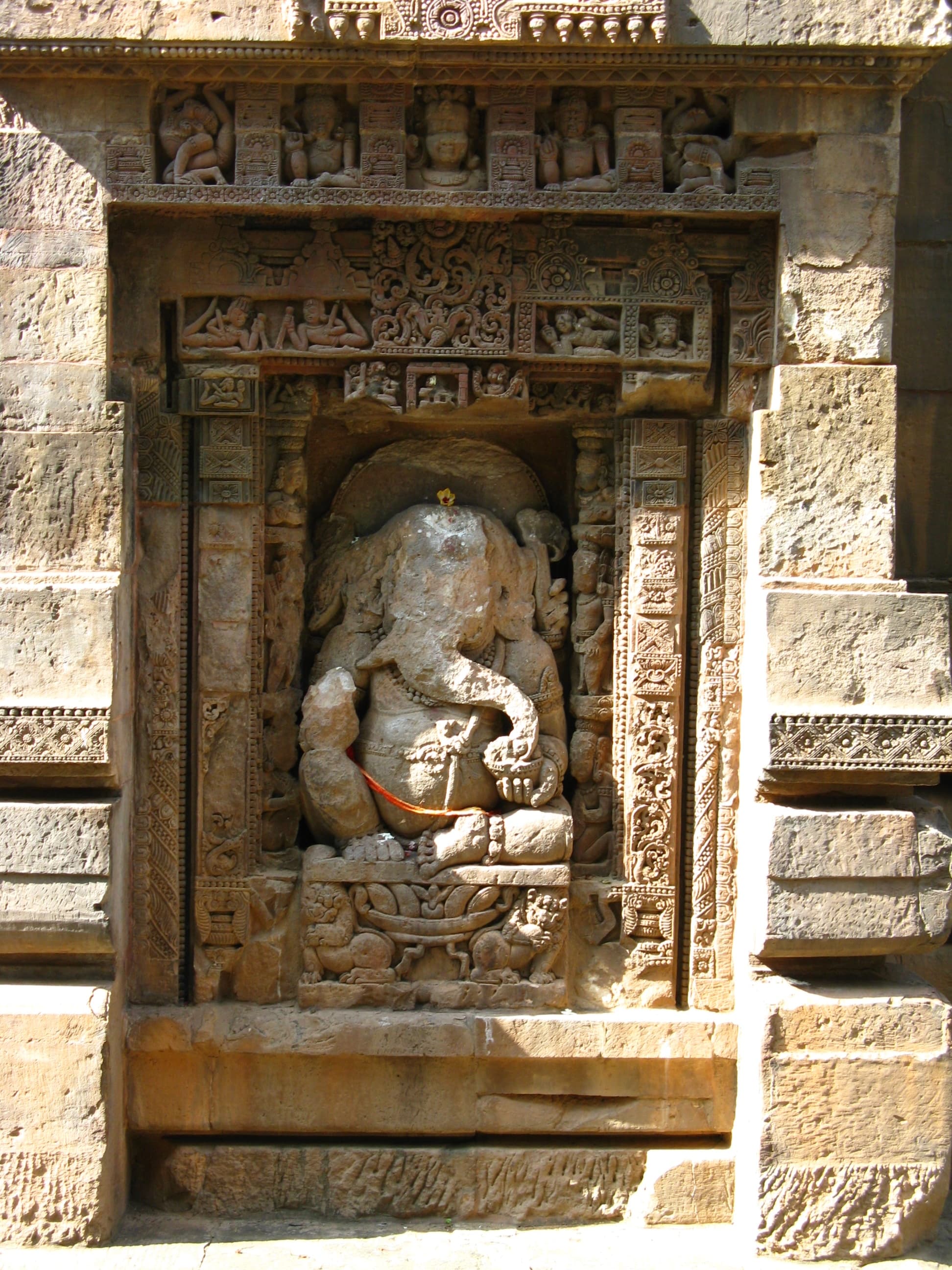 Ganesha idol in Parasurameswara Temple