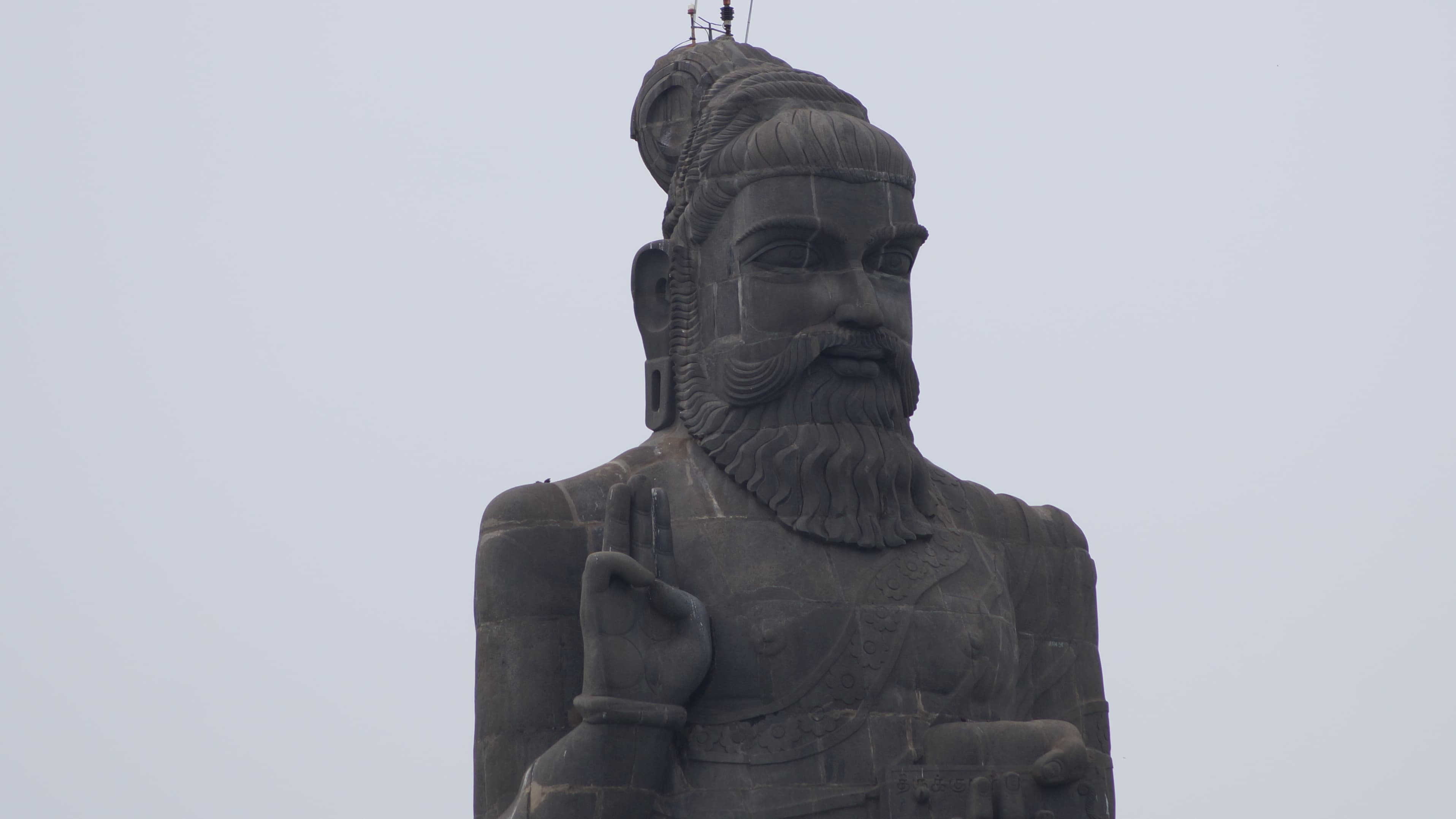 Closer view of Thiruvalluvar Statue