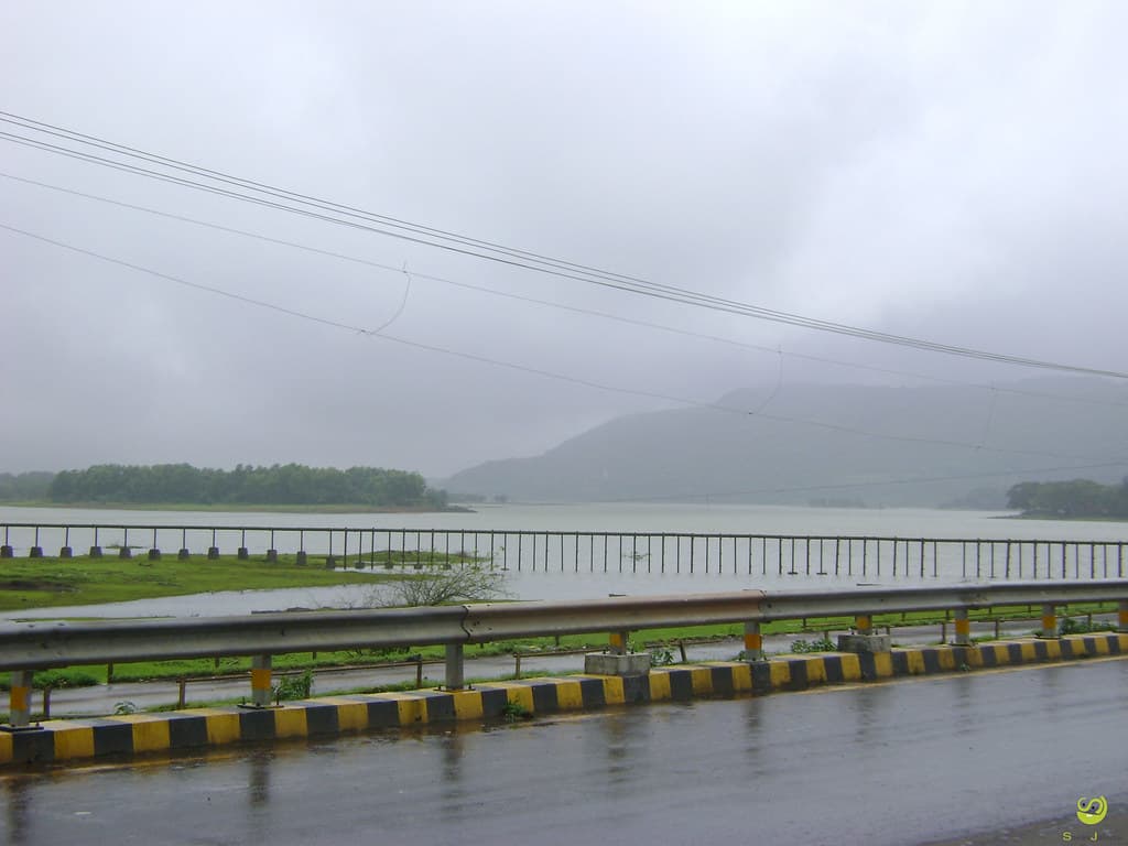 Calming Lonavala Lake scene