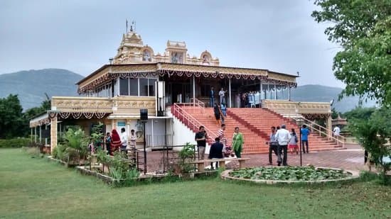 Temple view at Chinmayanand Ashram, lush Mahabaleshwar area