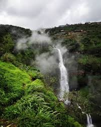 Scenic view of Lingamala Waterfalls in Mahabaleshwa