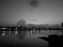 Calm waters of Vaigai River