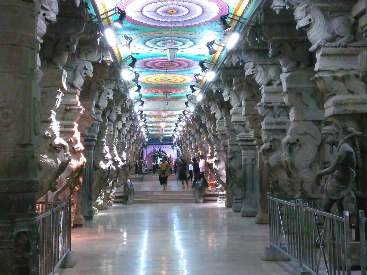 Close-up of carvings at Aayiram Kaal Mandapam