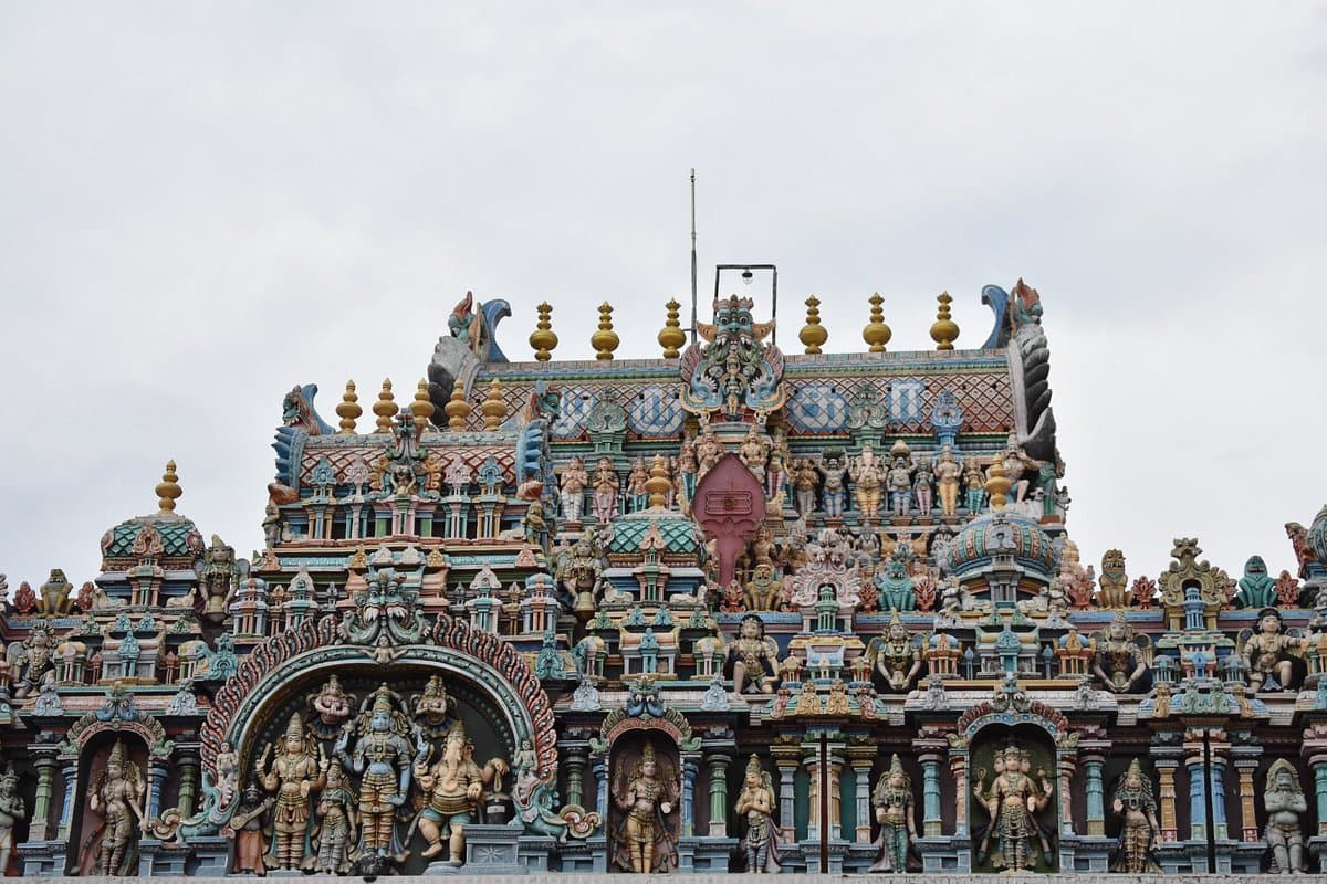 Intricate carvings at Thiruparankundram Temple