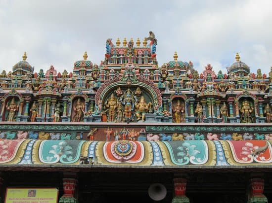 Entrance to Thiruparankundram Temple