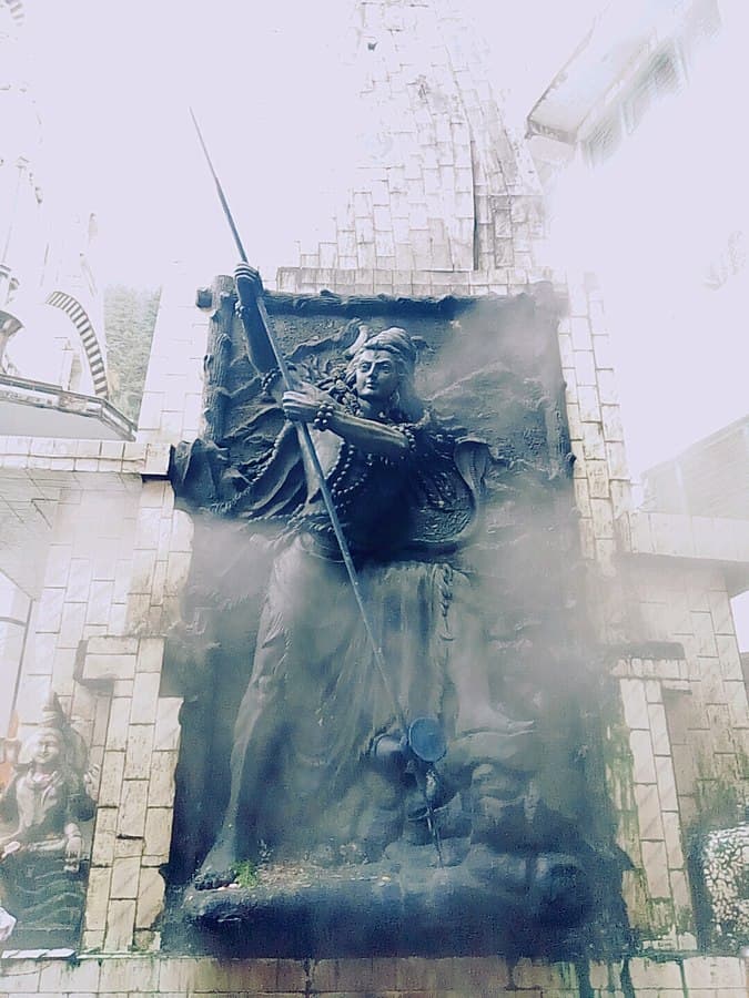 Lord shiva idol in Manikaran Sahib