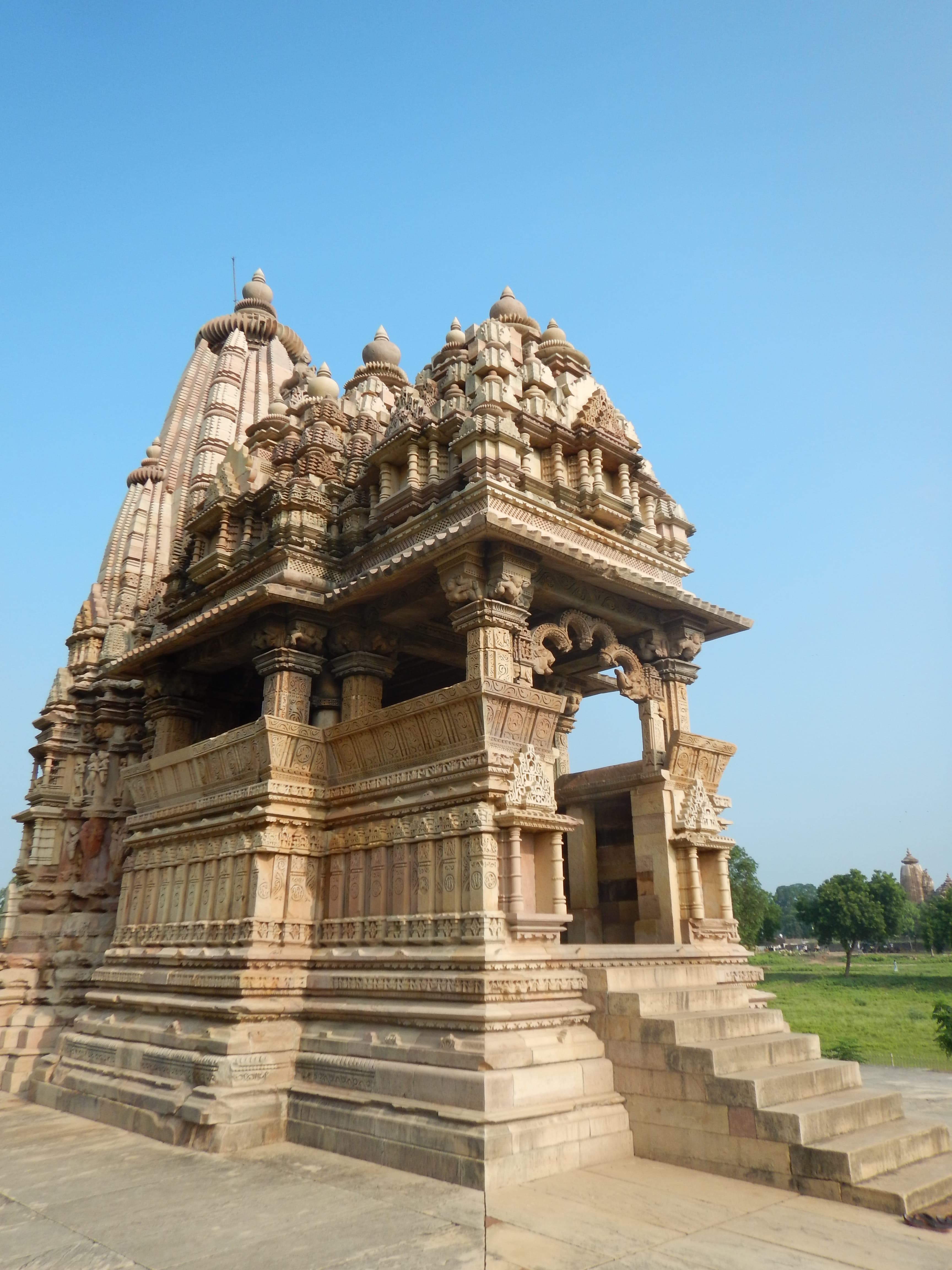 Outside view of Javari Temple