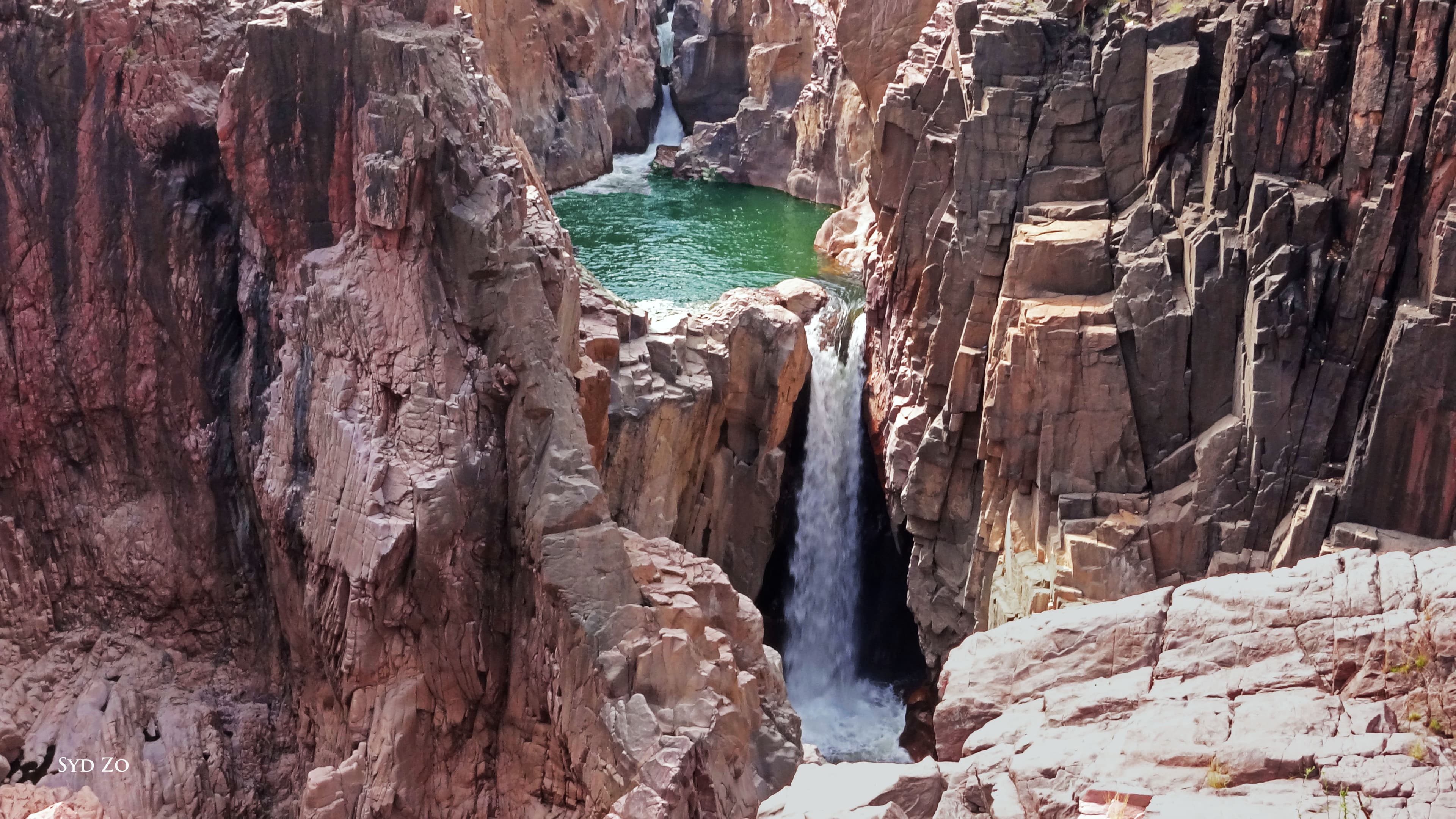 Summer view of Raneh Falls