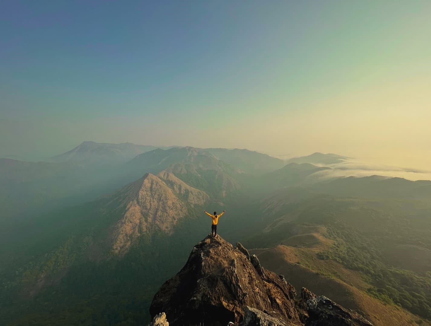 Ettina Bhuja peak