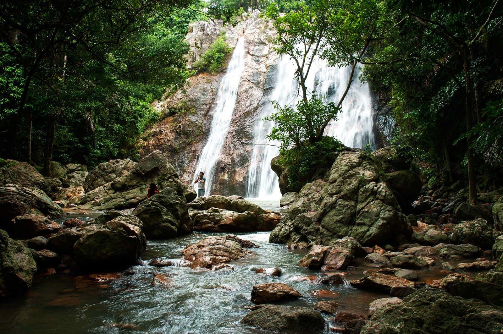 Na Muang Waterfalls