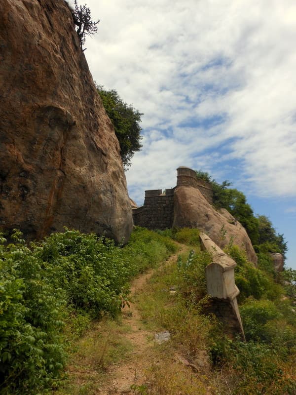 Rayakottai Fort Trekking trail