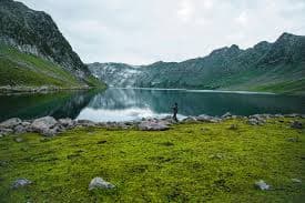 Crystal-clear lakes on the Tarsar Marsar Trek